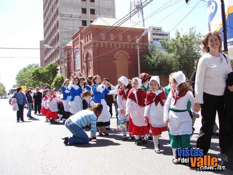 Encuentro provincial de escuelas de danzas galesas 8-11-08029 copy