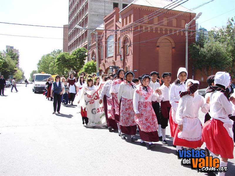 Encuentro provincial de escuelas de danzas galesas 8-11-08031 copy