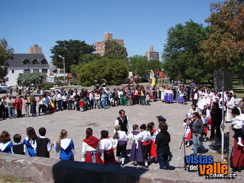 Encuentro provincial de escuelas de danzas galesas 8-11-08121 copy