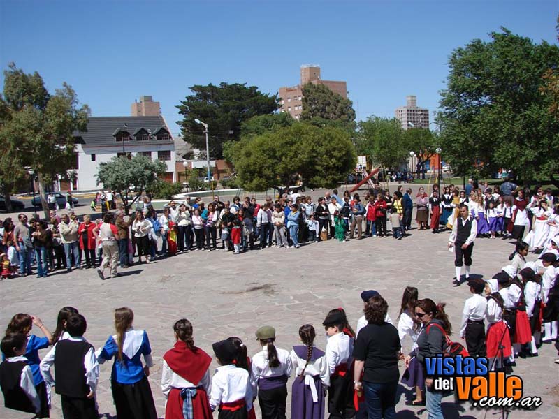 Encuentro provincial de escuelas de danzas galesas 8-11-08124 copy