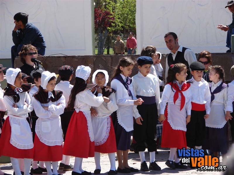 Encuentro provincial de escuelas de danzas galesas 8-11-08130 copy