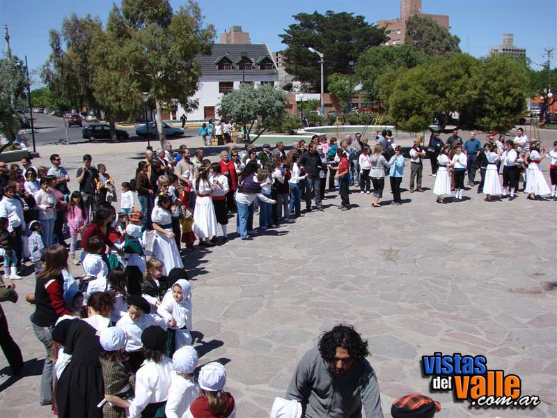 Encuentro provincial de escuelas de danzas galesas 8-11-08160 copy