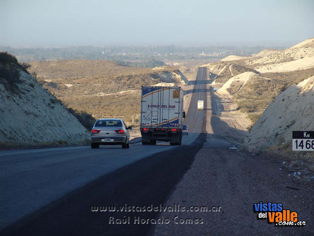 Ingresando a Trelew desde el sur por Ruta Nº 3 - 02